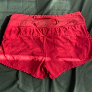Lululemon Speed up shorts 2.5s